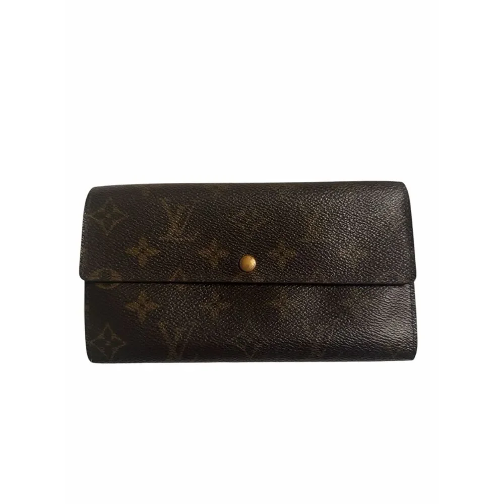 Authentic Louis Vuitton Brown Sarah Long Wallet.